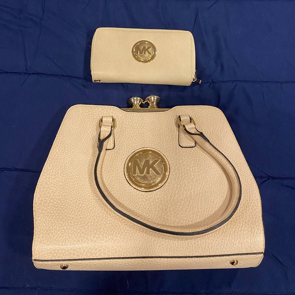 Michael Kors Purse and Wallet Combo